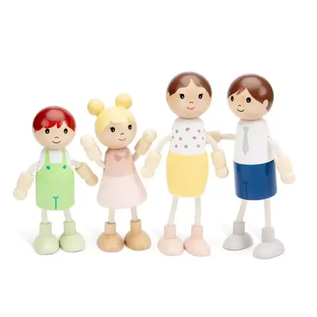 Дървено семейство за къща за кукли – New Classic Toys дървени кукли за ролеви игри