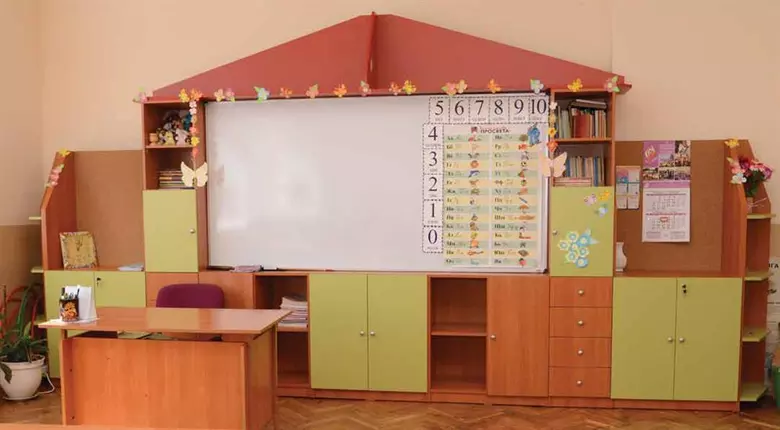 СЕКЦИЯ КЪЩА ЗА ВГРАДЕНА ДЪСКА 120Х240 - ЕТАЖЕРКА ЪГЛОВА 30Х42.9 Н=176 - ЛЯВА