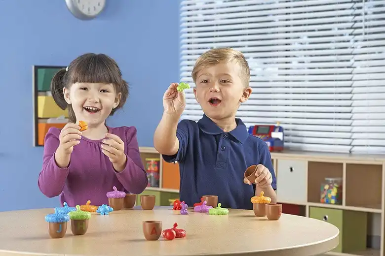 Комплект жълъди с букви,Learning Resources,LER 6802