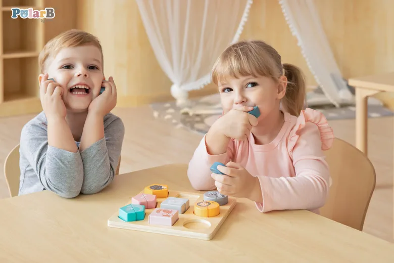 Геометричен пъзел с животни PolarB от Viga toys