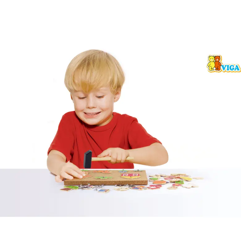 Игра за сръчност с чукче - Ферма - дървена играчка
