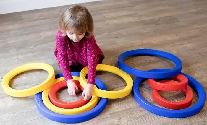 Гигантски рингове за активни игри, 9 броя