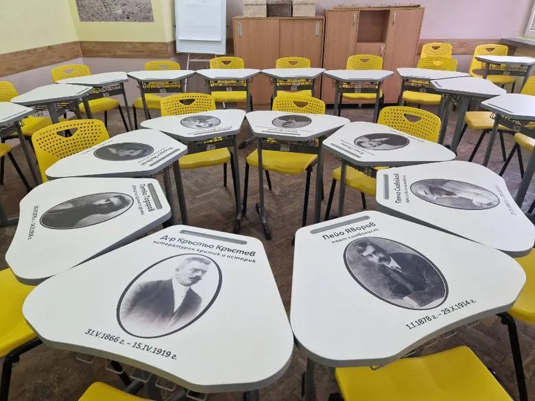 RFG Ергономичен Чин и стол Ergo School, с регулируема височина, сив цвят, от I до XII клас
