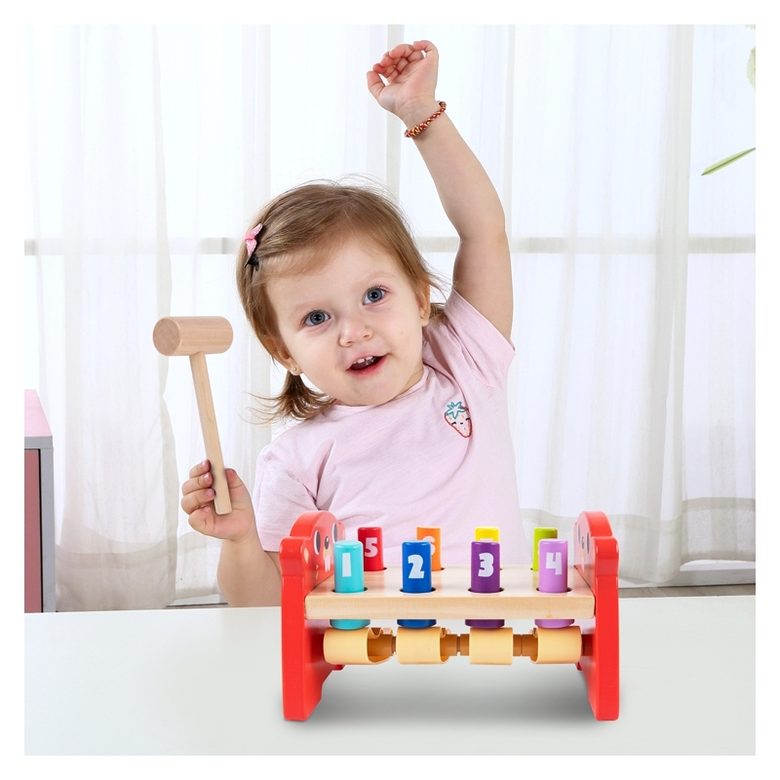 Tooky Toy Дървена игра с чукче - Бобърче