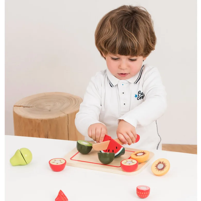 Плодове с дъска за рязане от New classic toys