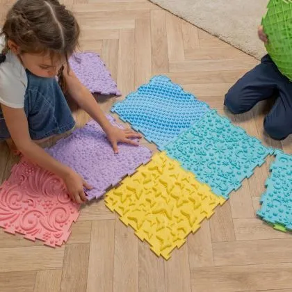 Модулен сензорен килим ORTHO PUZZLE, 6 части 30х30 см, Микс първи стъпки