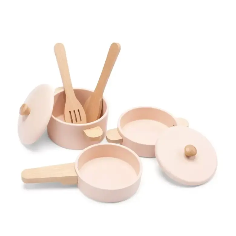 Розов детски дървен кухненски комплект с тенджери и тигани – New Classic Toys