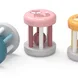 Дървена дрънкалка в синьо от Viga toys